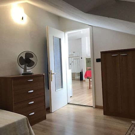 Casa Filippo Large 3 Room Apartment, Close To The Beach, Free Wifi Internet Riva del Garda Buitenkant foto