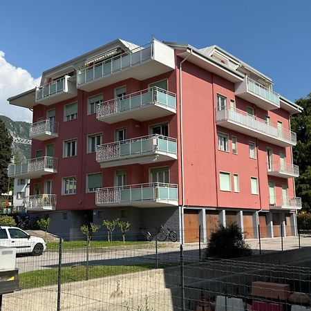 Casa Filippo Large 3 Room Apartment, Close To The Beach, Free Wifi Internet Riva del Garda Buitenkant foto