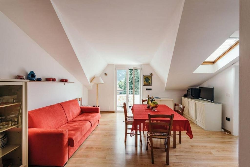 Casa Filippo Large 3 Room Apartment, Close To The Beach, Free Wifi Internet Riva del Garda Buitenkant foto