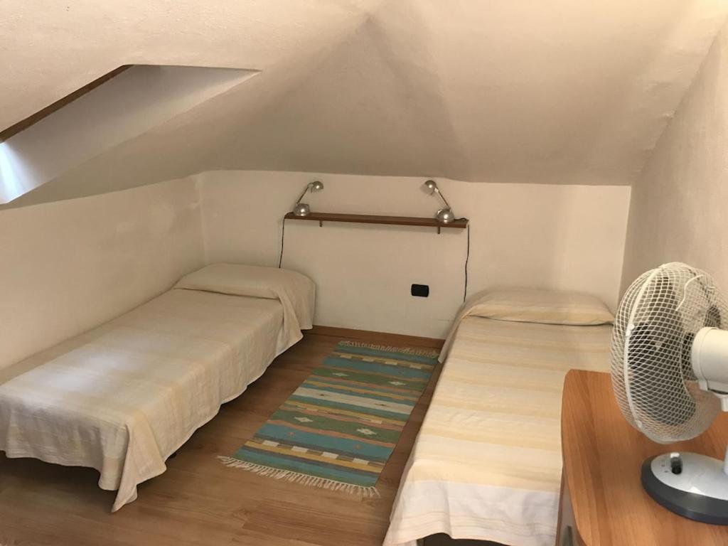 Casa Filippo Large 3 Room Apartment, Close To The Beach, Free Wifi Internet Riva del Garda Buitenkant foto
