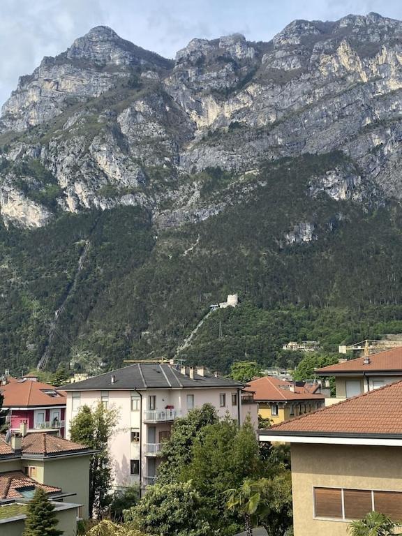 Casa Filippo Large 3 Room Apartment, Close To The Beach, Free Wifi Internet Riva del Garda Buitenkant foto