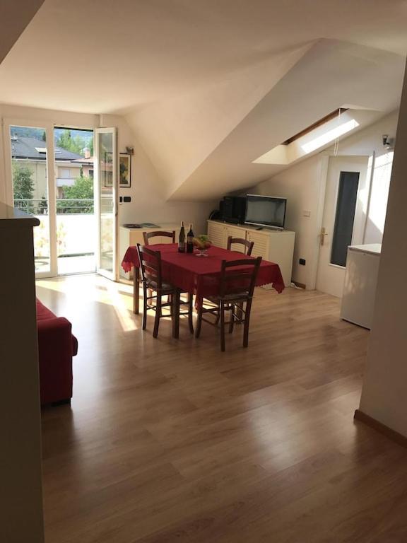 Casa Filippo Large 3 Room Apartment, Close To The Beach, Free Wifi Internet Riva del Garda Buitenkant foto