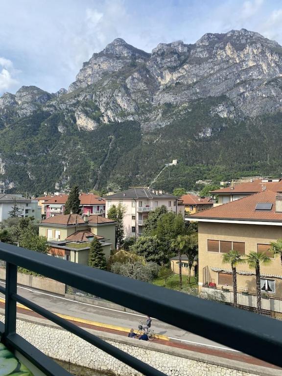 Casa Filippo Large 3 Room Apartment, Close To The Beach, Free Wifi Internet Riva del Garda Buitenkant foto