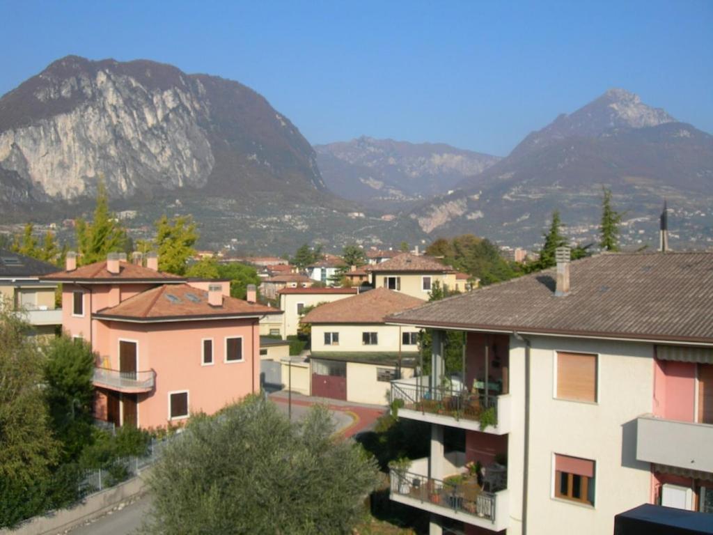 Casa Filippo Large 3 Room Apartment, Close To The Beach, Free Wifi Internet Riva del Garda Buitenkant foto